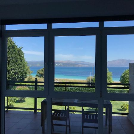 Apartamento Con Terraza Primera Linea De Playa Finisterre Bagian luar foto