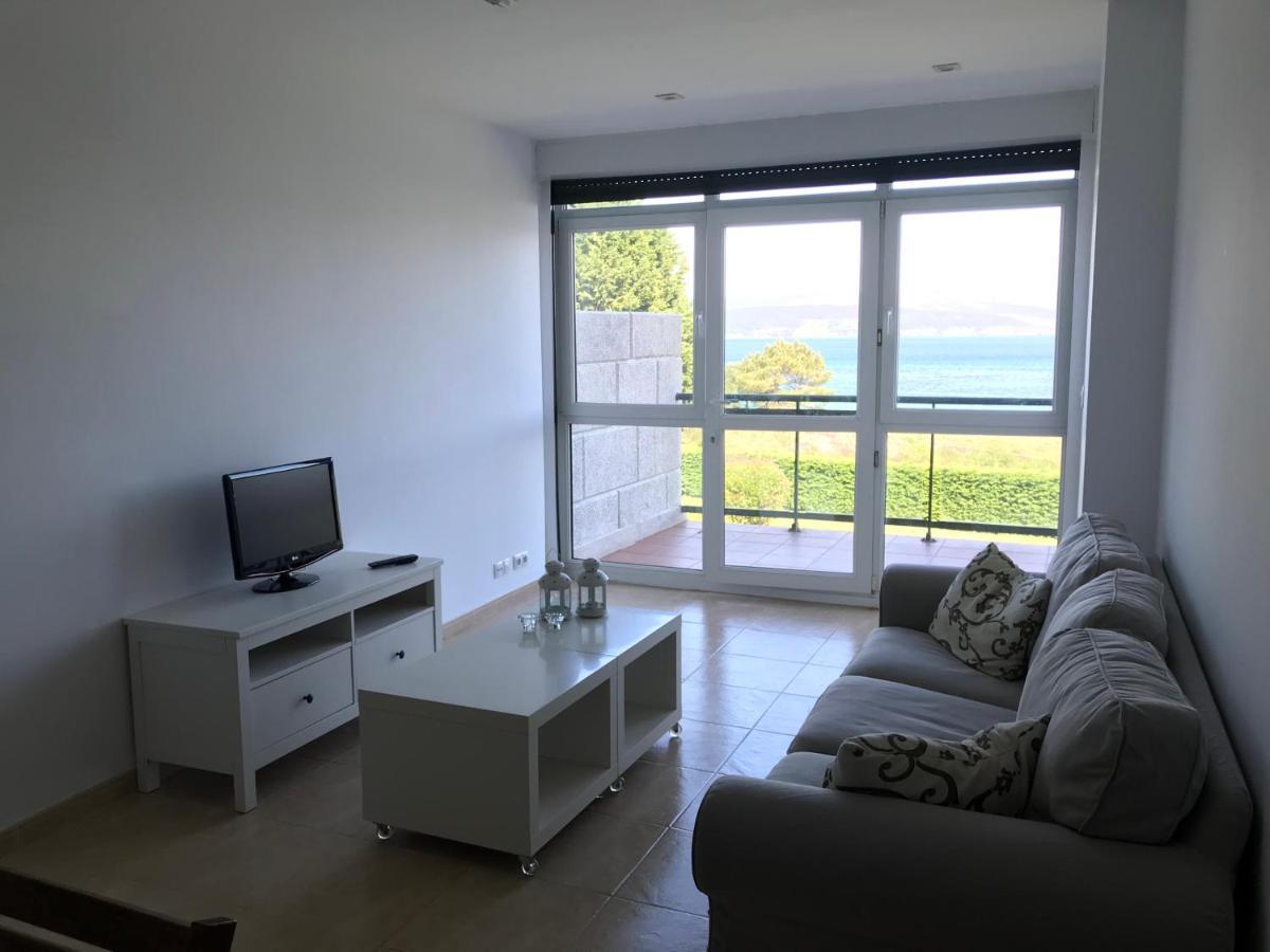 Apartamento Con Terraza Primera Linea De Playa Finisterre Bagian luar foto