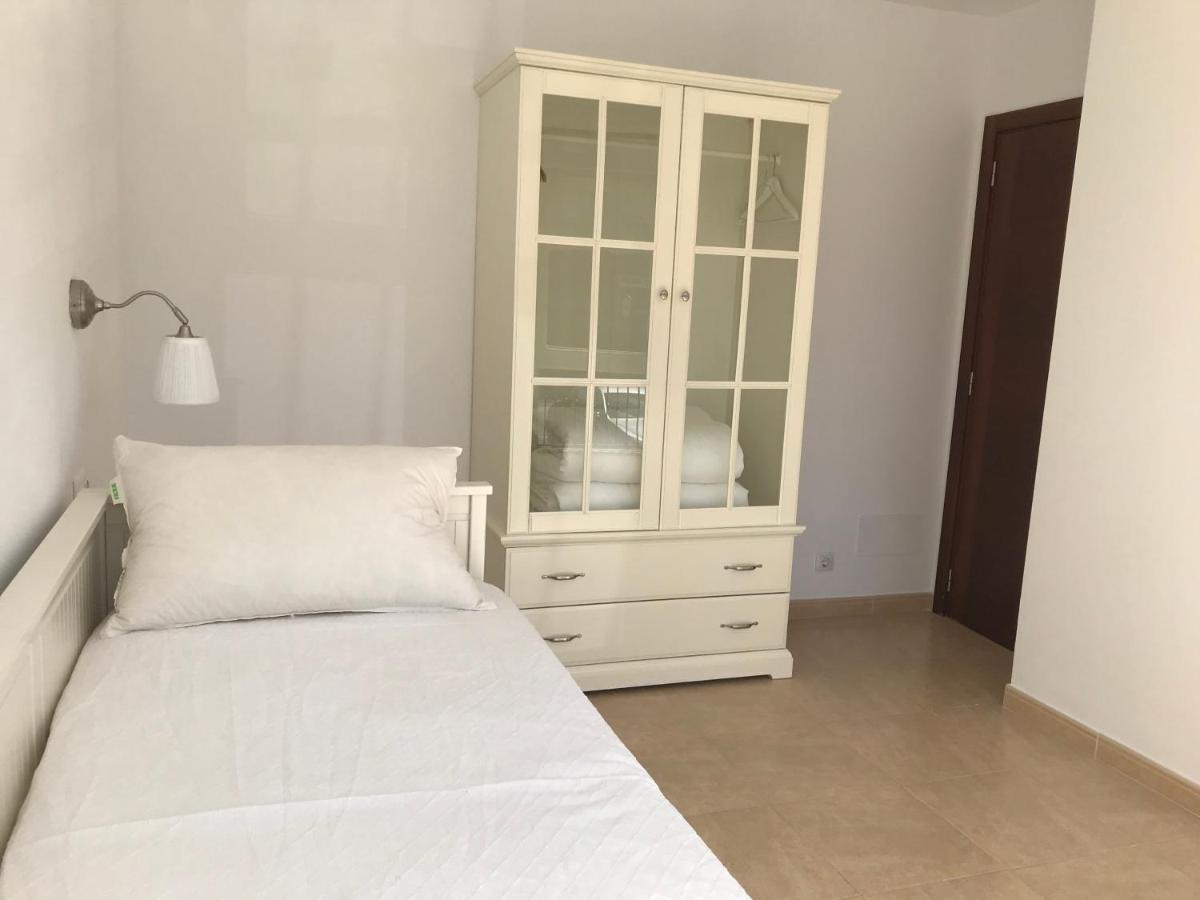 Apartamento Con Terraza Primera Linea De Playa Finisterre Bagian luar foto